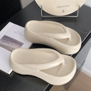 Women's Soft-soled Shit Feeling Beach Slippers