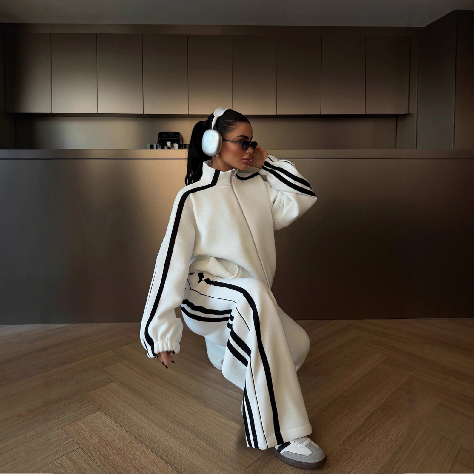 Color-block Long-sleeve Casual Sportswear Set - Image 2