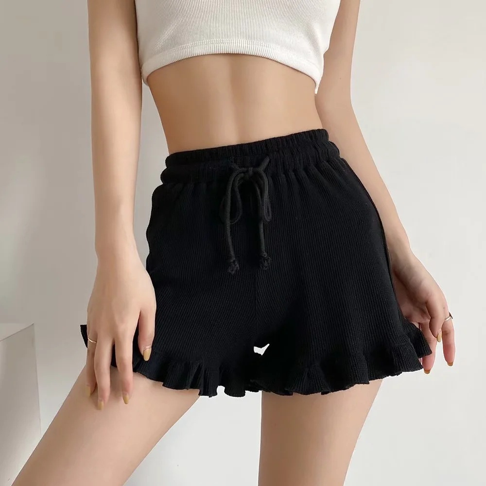 Versatile Casual Women's Lace Elastic Waist Shorts