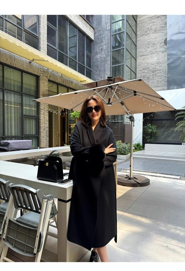 Wool Coat For Women Mid-length Black With Fox-fur Cuffs - Image 6