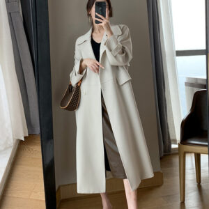 White Windbreaker Temperament Goddess Fan In The Long Coat