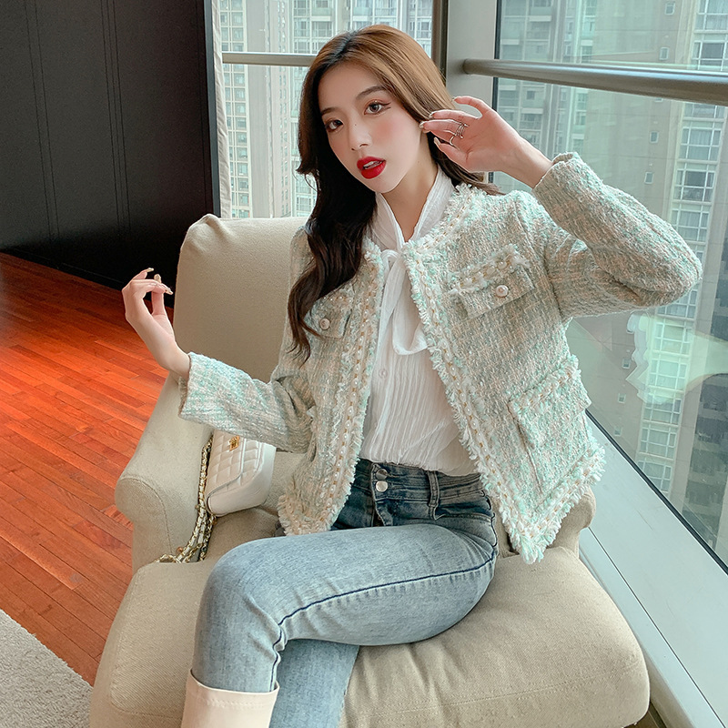 Women's Temperament Heavy Industry Beaded Long-sleeved Short Top - Image 4