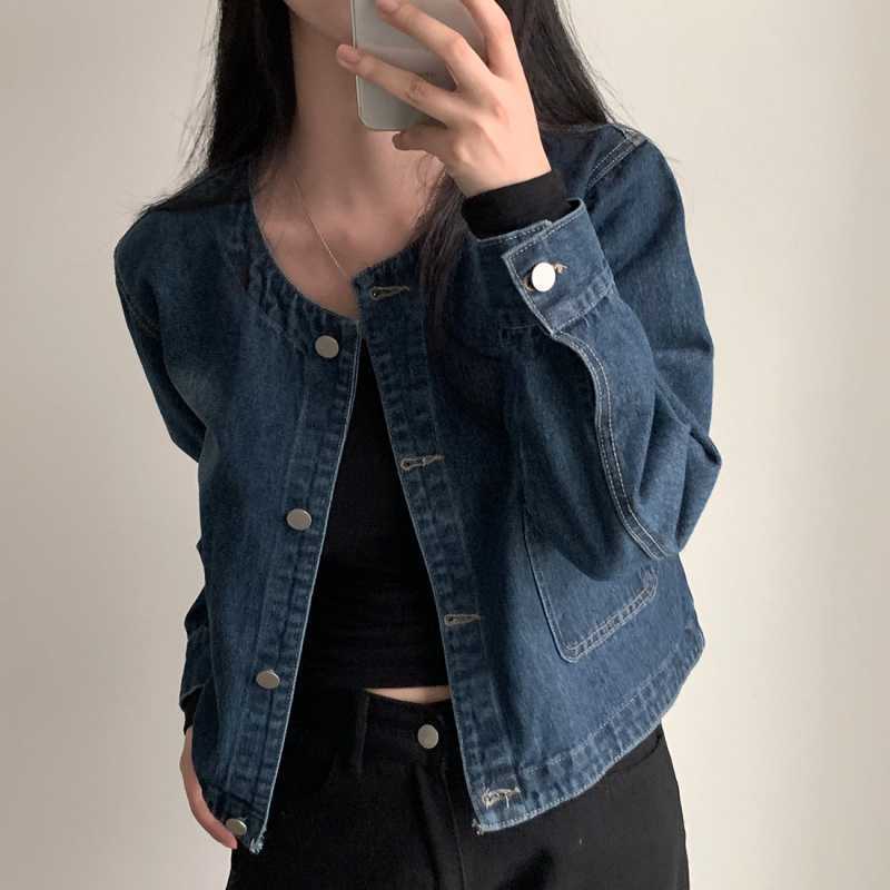 Retro Crew Neck Double Pocket Simple Wash Denim Jacket - Image 4