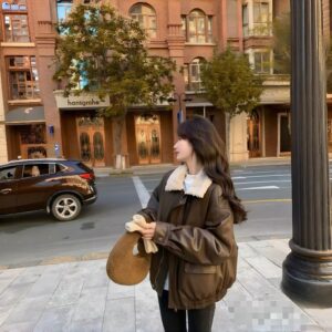 Women's Winter Lamb Fur Lapel Versatile Jacket Top