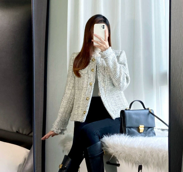 Spring, Autumn, And Winter Casual Versatile Petite Elegant Design Top - Image 5