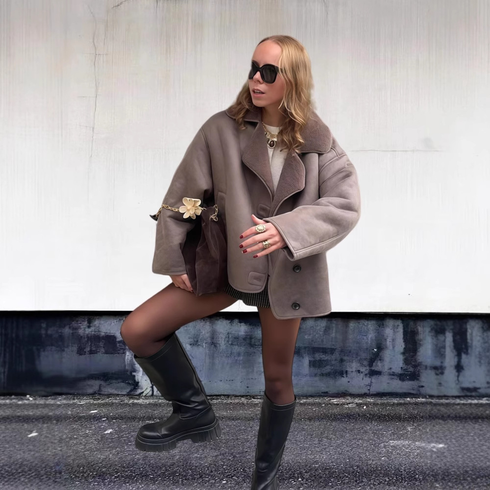 Vintage Lambswool Lapel Long-sleeve Jacket For Women - Image 2