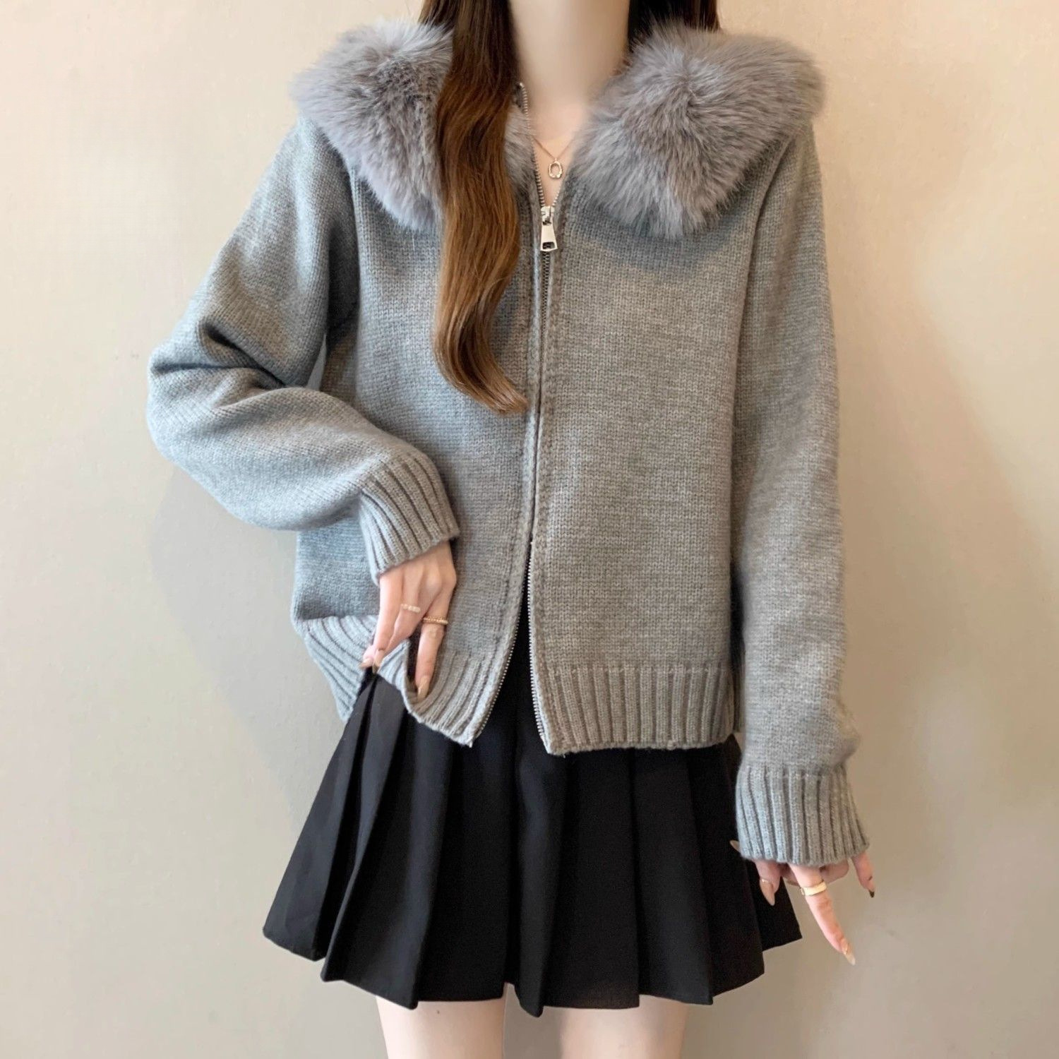 Women's Loose-fitting Chic Knit Cardigan Top - Image 3