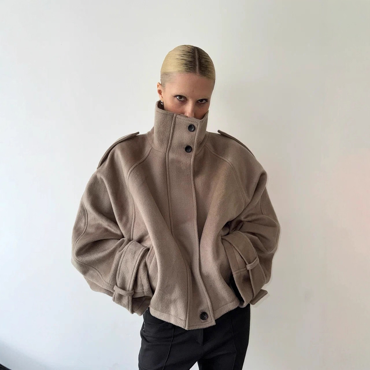 Womens Short Wool Jacket With Zipper - Image 2