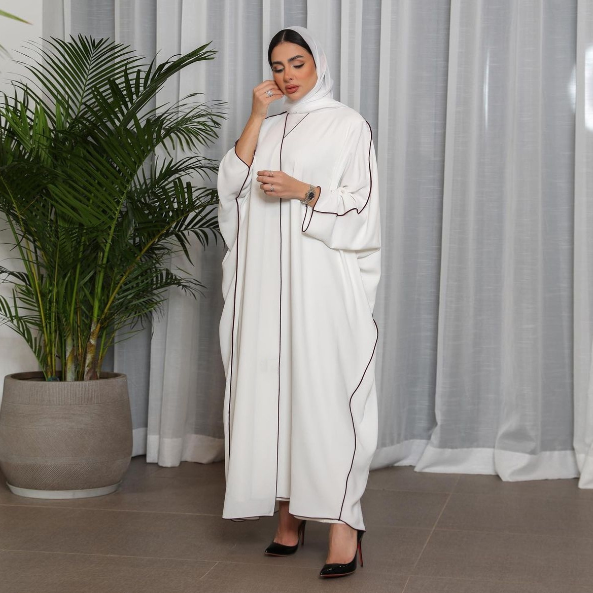 Women's White Patchwork Plus Size Women's Abaya Robe - Image 4