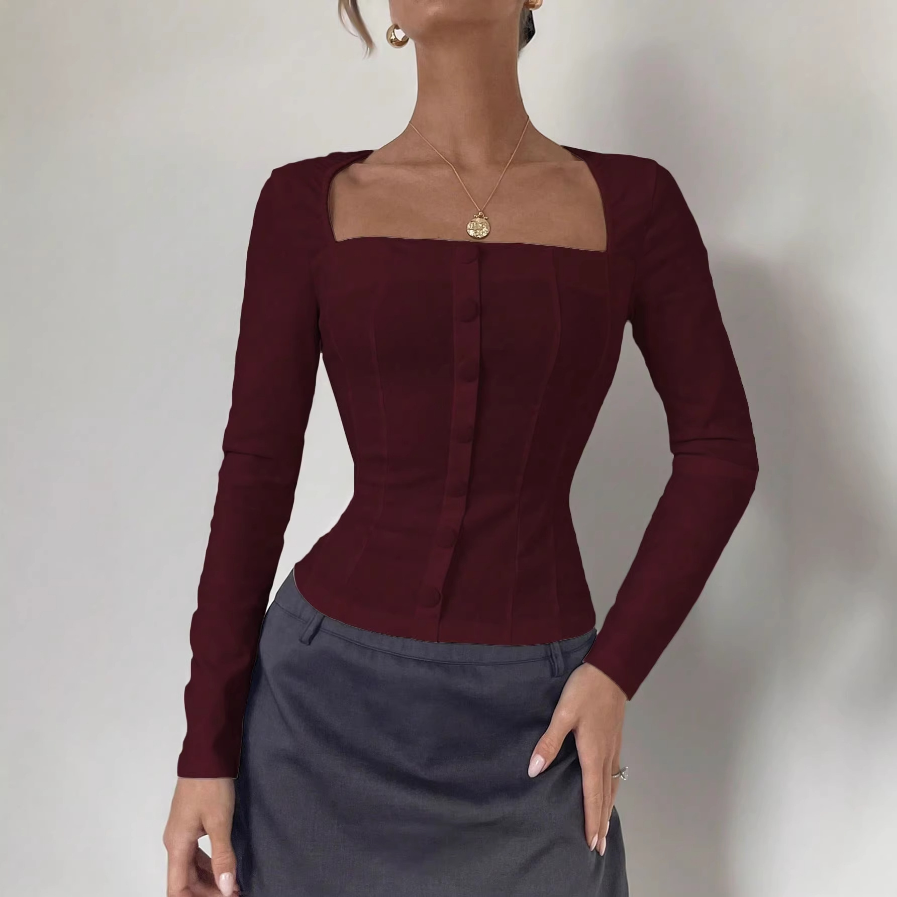 Chic Tailored Top With A Pleated Design And A Square Neckline - Image 6