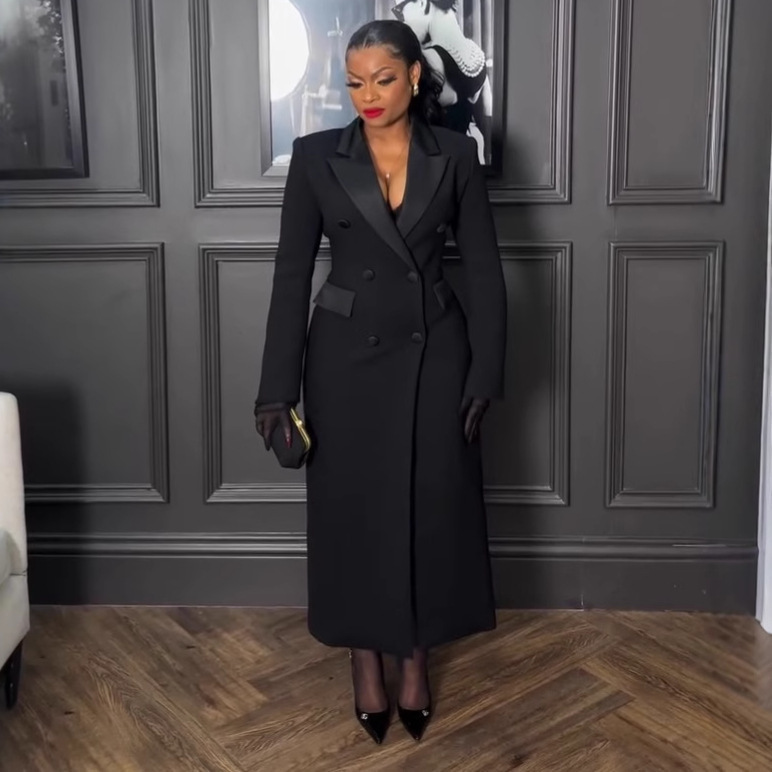 Sexy Elegant Long Blazer Dress With A Notched Collar And A Fitted Waist - Image 3