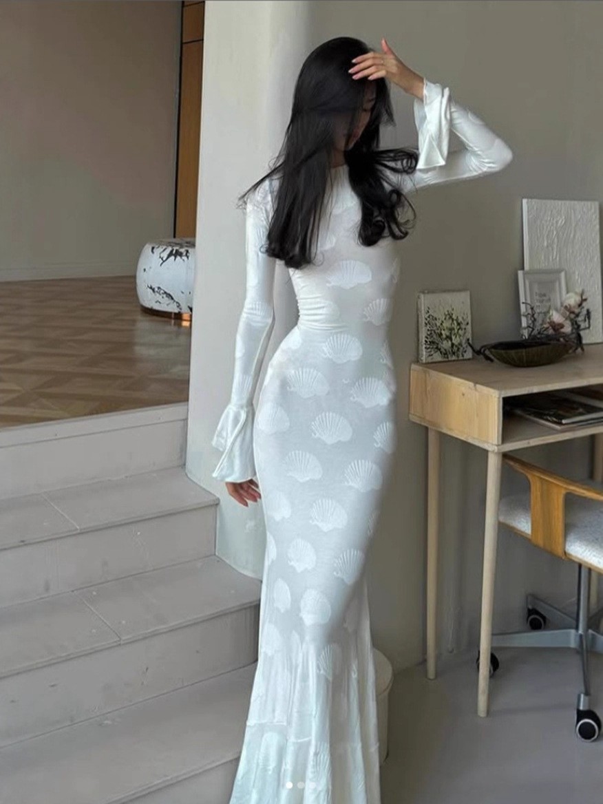 Crew-neck Flared-sleeve Tie-detail Pure Yet Seductive Long-sleeve Dress - Image 6