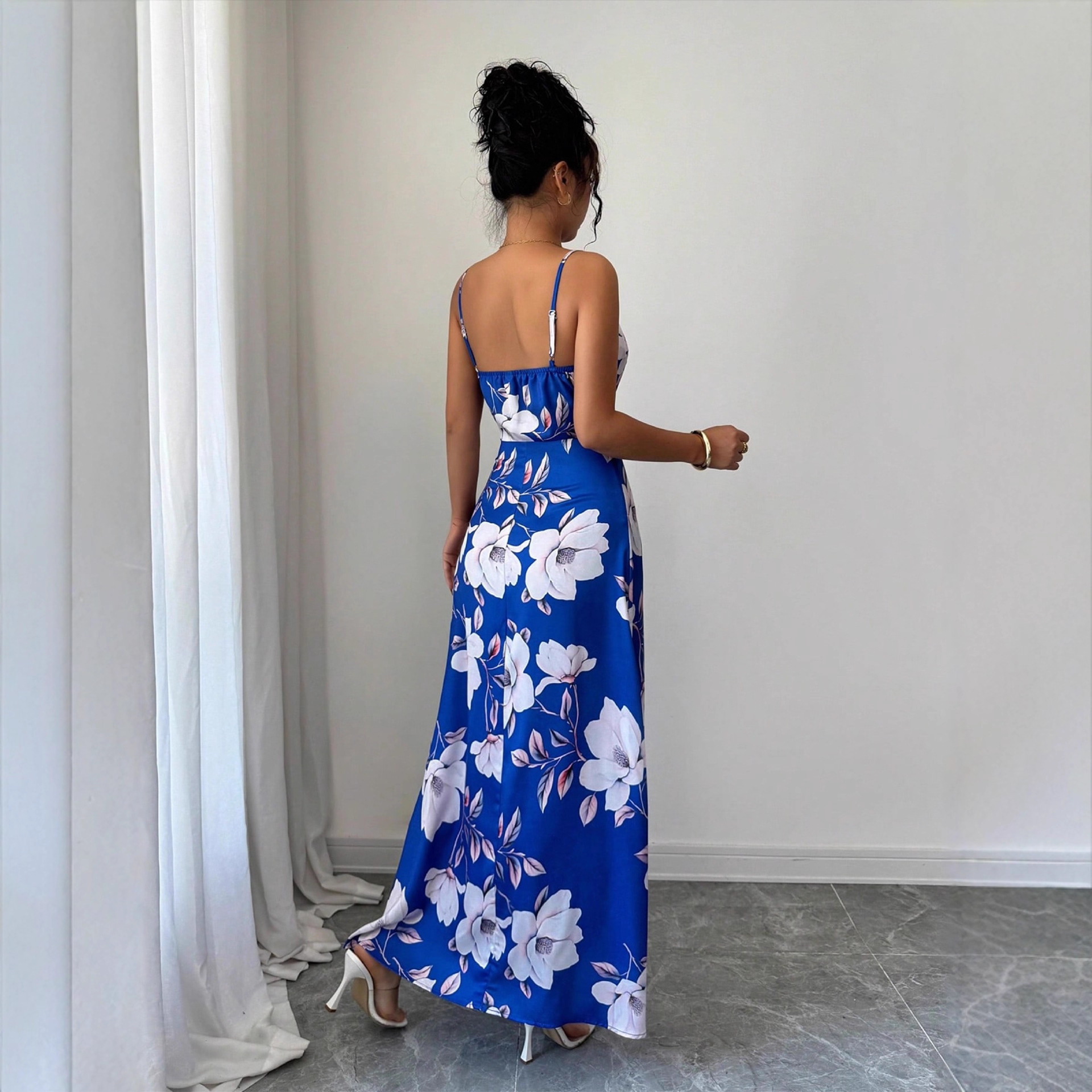 Fashionable Minimalist And Slim Fit Womens Dress - Image 5