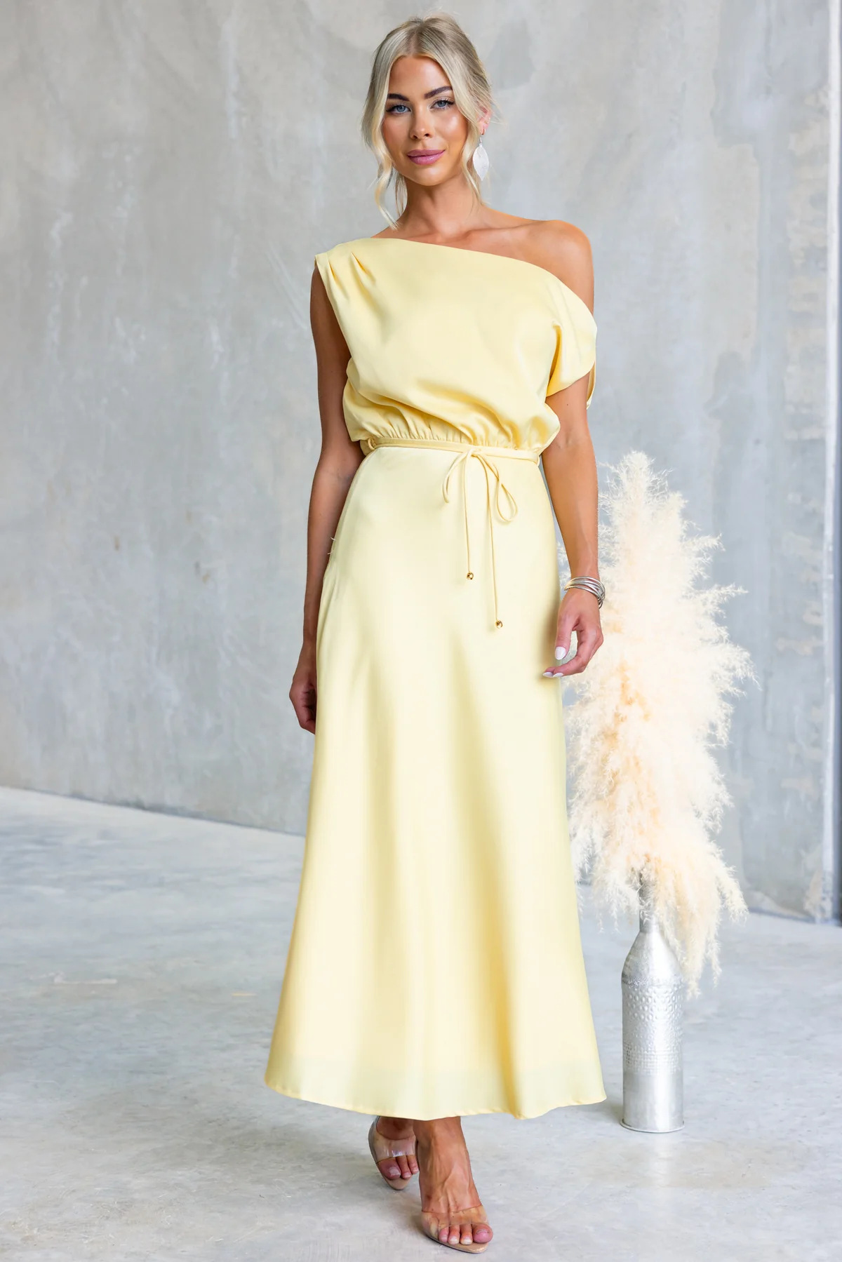 Slant Shoulder Solid Color Lace Up Dress - Image 4