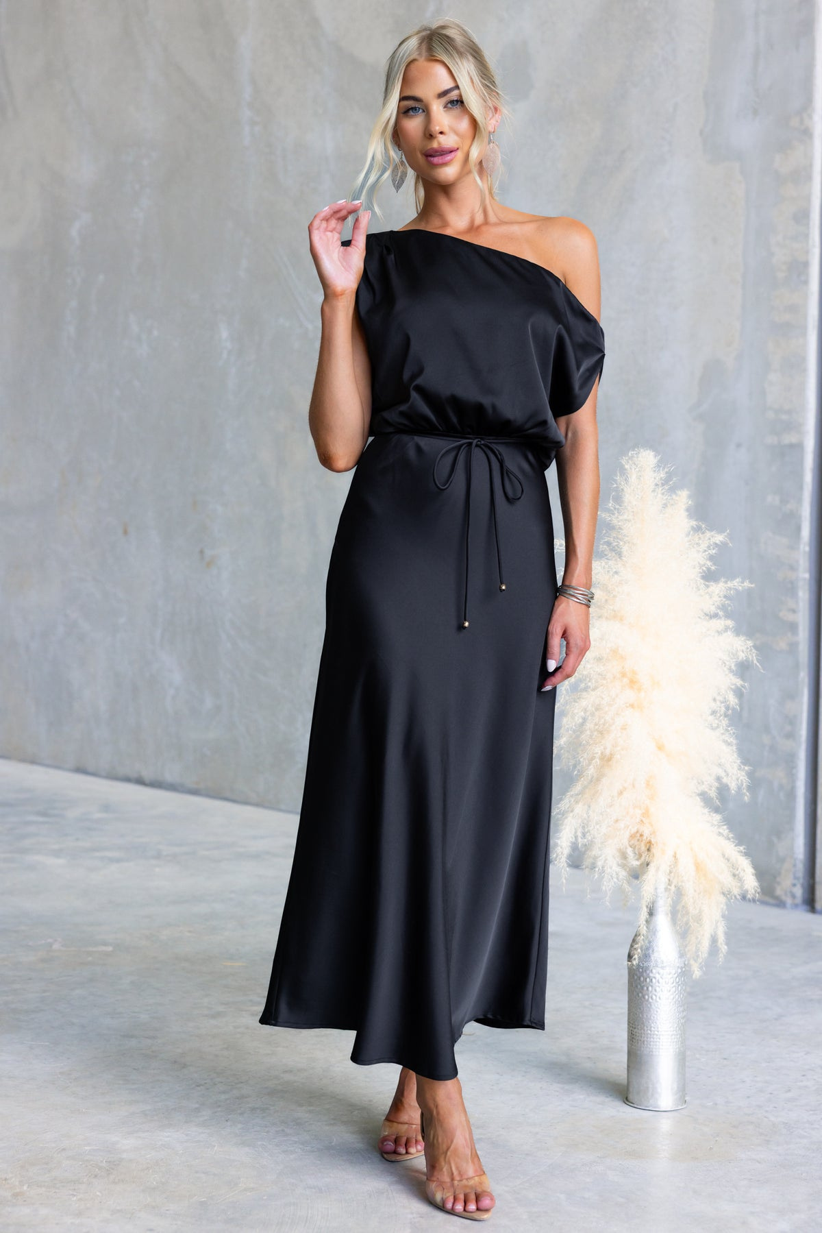 Slant Shoulder Solid Color Lace Up Dress - Image 5