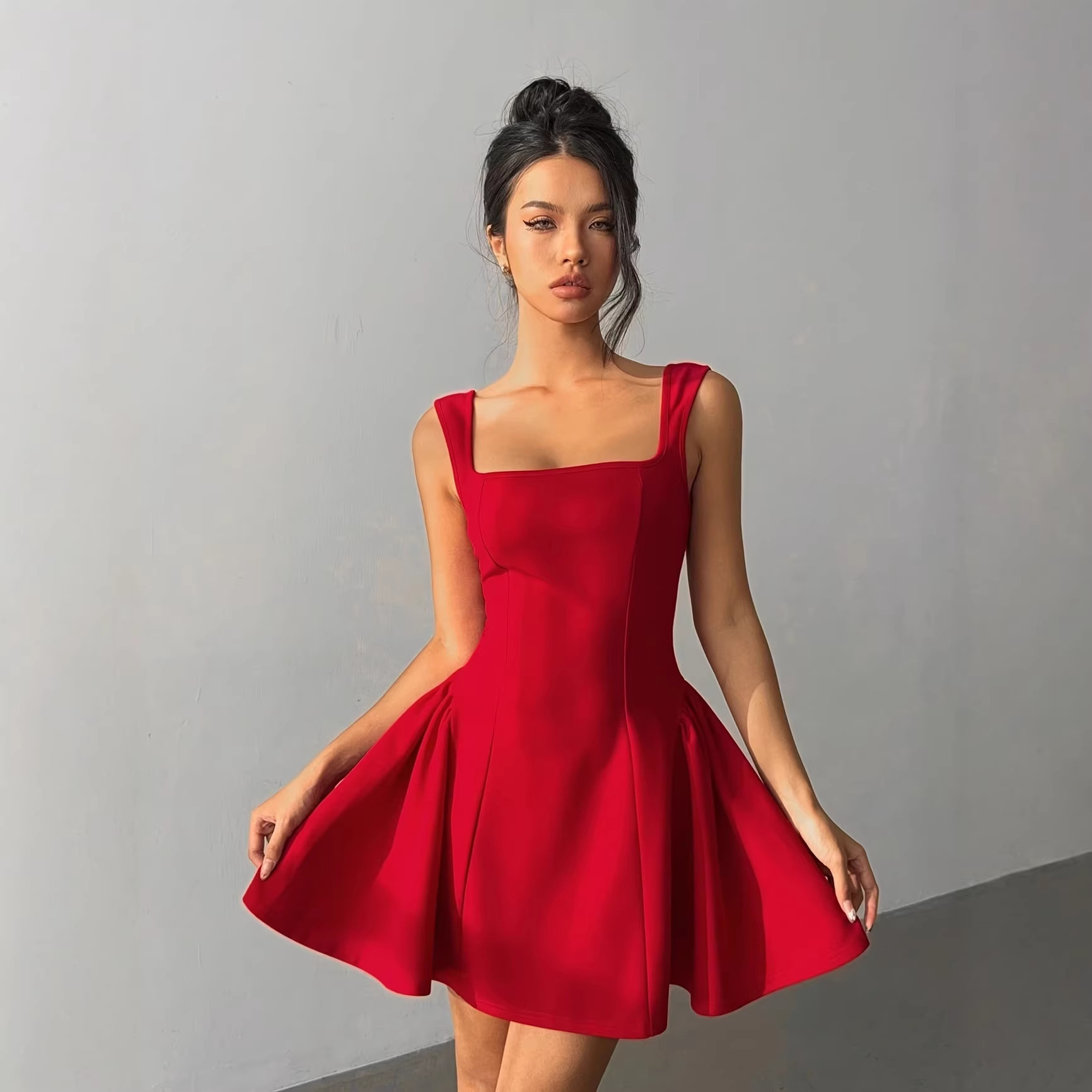 Elegant Red Evening Gown With A Bold Open Back Sleeveless Spaghetti Strap A Line Dress - Image 4
