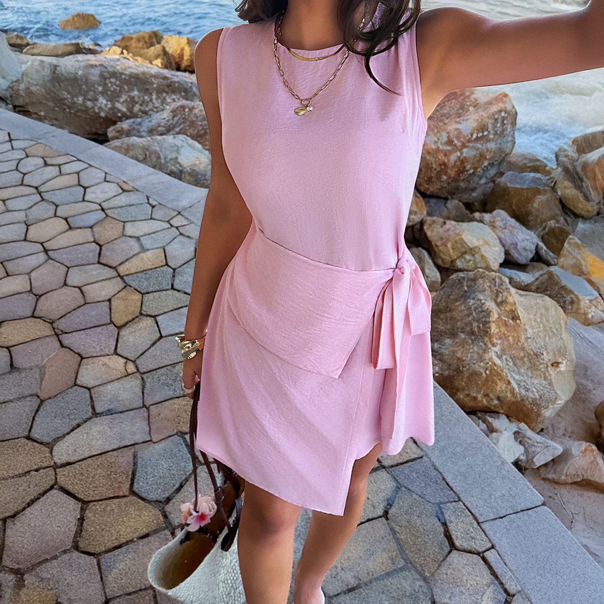 Solid-color Strap Dress For Leisure And Vacation