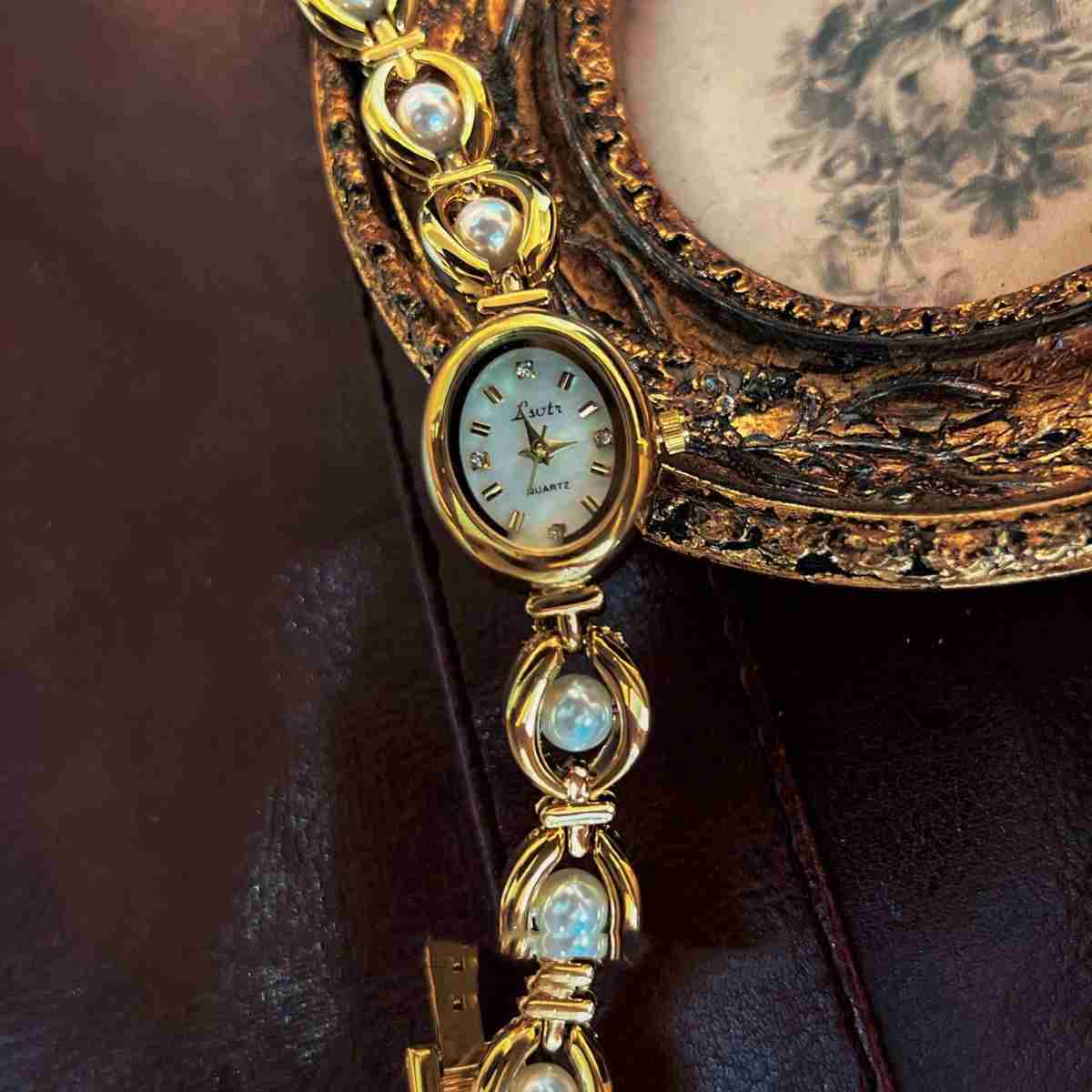 Mid-ancient Light Luxury Imitation Pearl Watch Temperamental Bracelet Women's Watch - Image 2