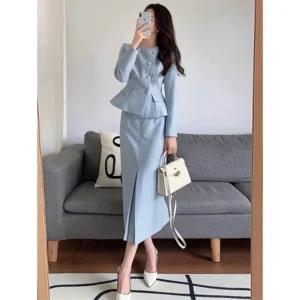 Wear a complete set of celebrity light and mature small fragrance high-end host interview white-collar suit long skirt suit